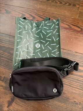 lululemon athletica Black Waist Belt Bag with Logo